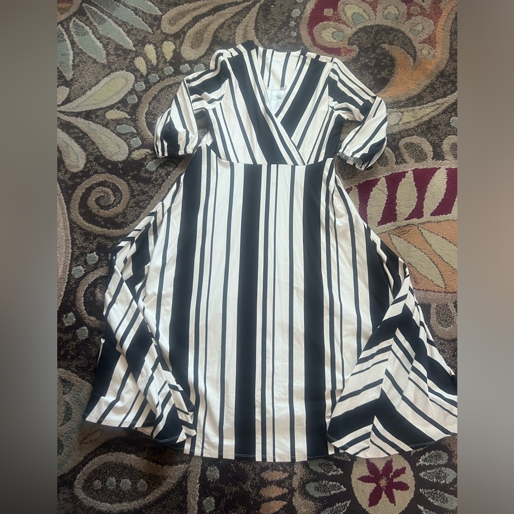Soft Surroundings black white dress .. Petite M